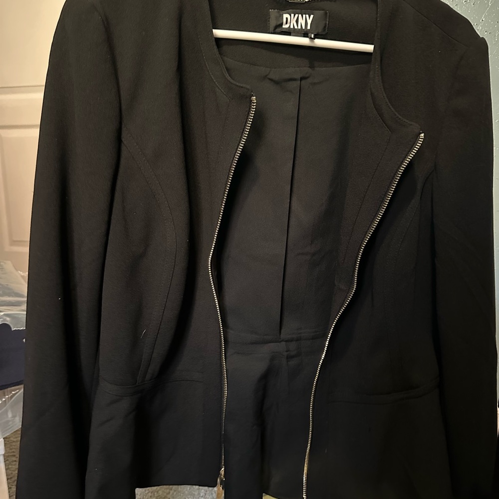DKNY Women's Elegant Black Blazer
